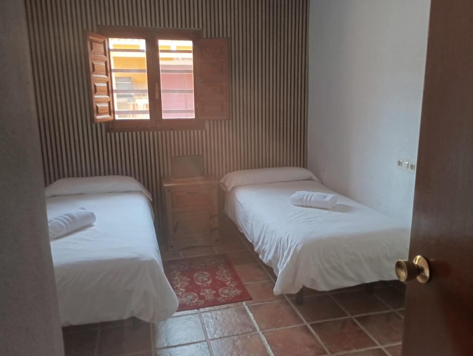 Complejo Rural Las Lomas De Biar Bagian luar foto